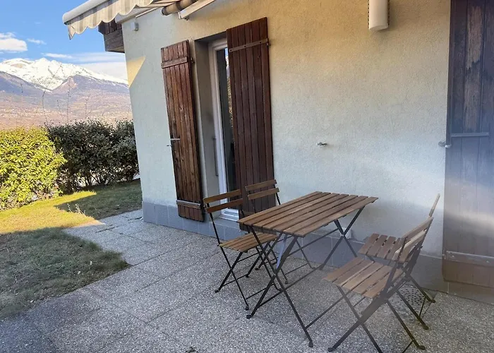 Entier Avec Terrasse Et Jardin * Sion